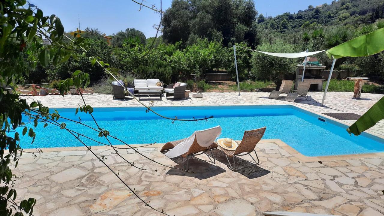 Alekos Beach Houses-Mitis Lépedha エクステリア 写真